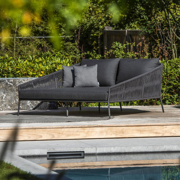 Fortuna daybed in antracite aluminium en antracite recht geweven ronde rope